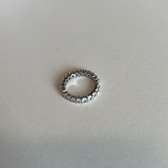 NWT Cubic Zirconia Silver Tone Wedding band - Picture 3 of 5